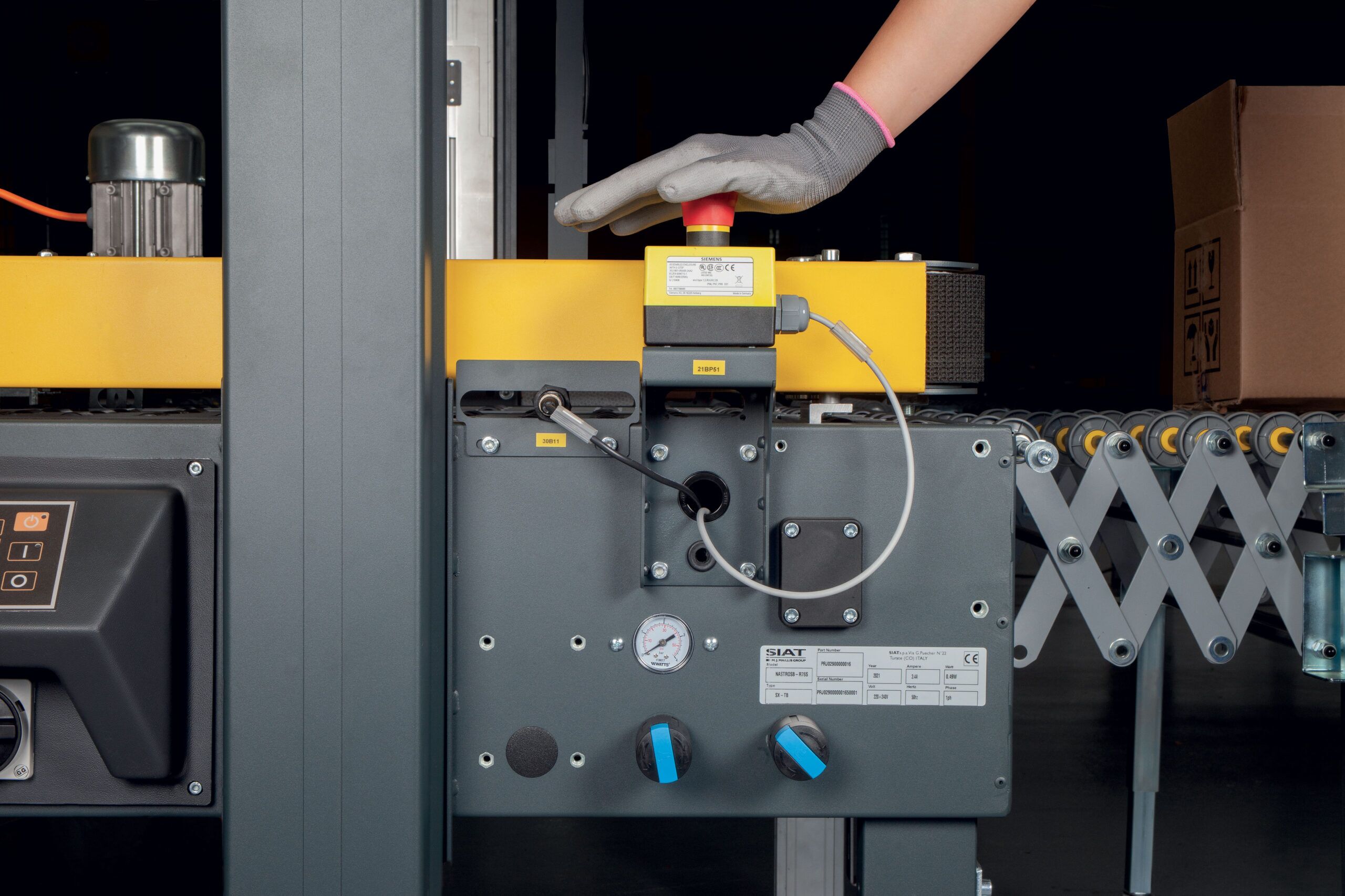 Zaklejarka Kartonów NASTRO-SB™ – R5 – R6 – R8 Seria Zaklejarka Kartonów NASTRO-SB™ – R5 – R6 – R8 Seria