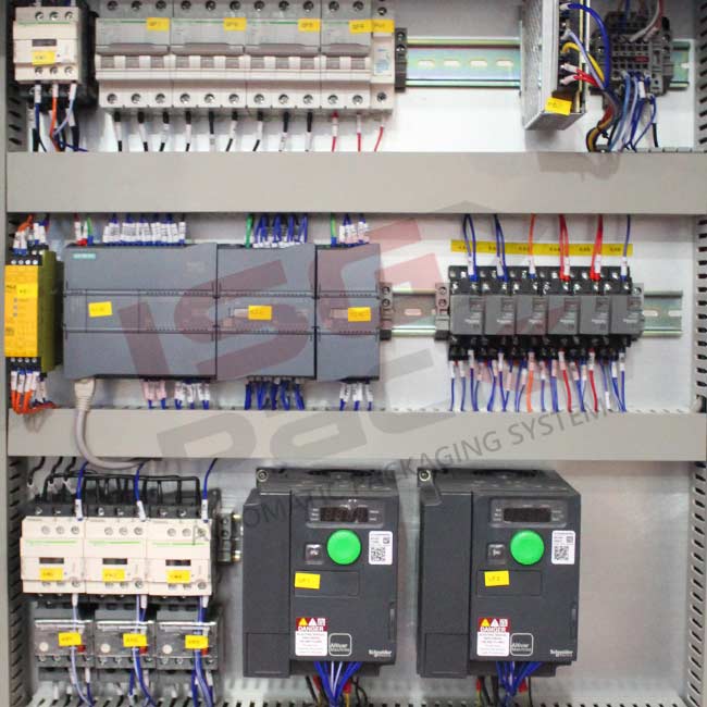 10 - quadro-elettrico-con-PLC-siemens