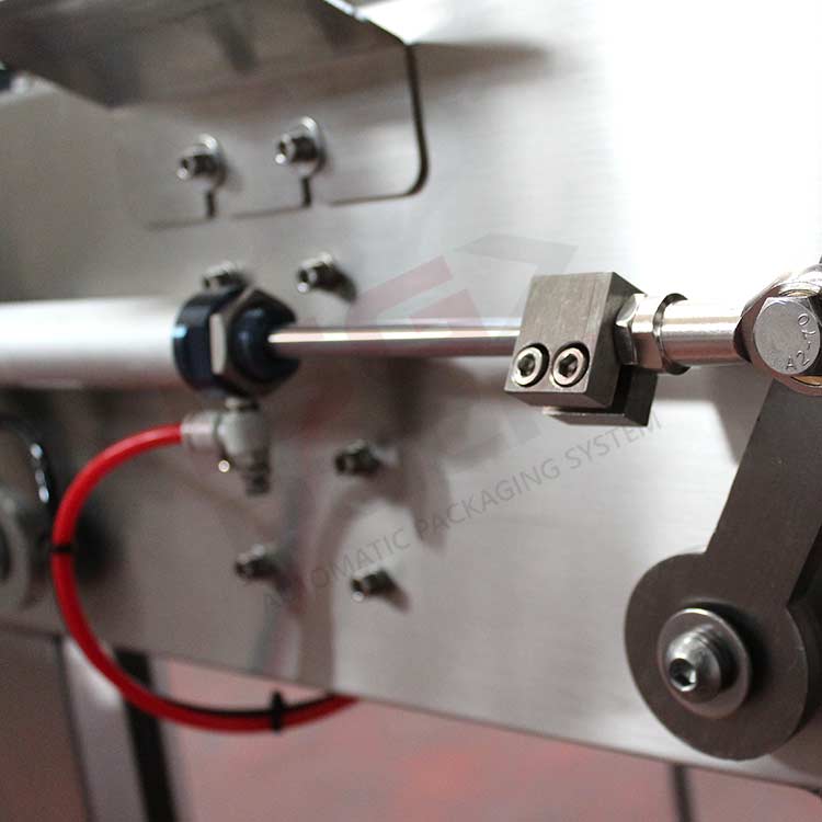 3 - PISTONE-PNEUMATICO