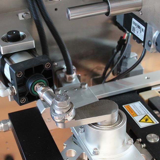 5 - Sistema-azionamento-barre-saldanti-macchina-verticale